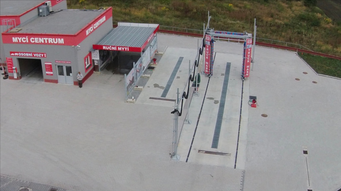 Myčka pro osobní auta | AV tank Stehelčeves (Kladno)